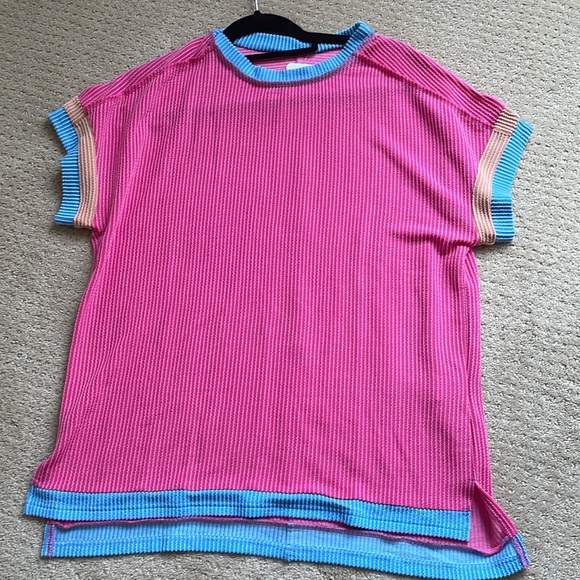 Textured Contrast Tunic - Picture 3 of 3